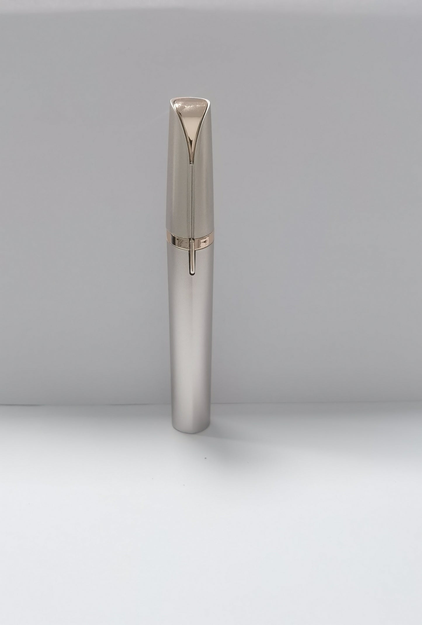 Electric Eyebrow Trimmer - Mini Precision Hair Remover with LED Light